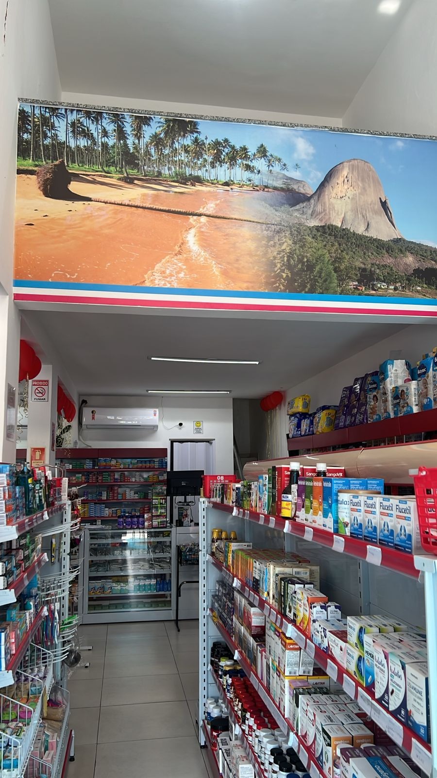 Interior da New Pharma - Mural